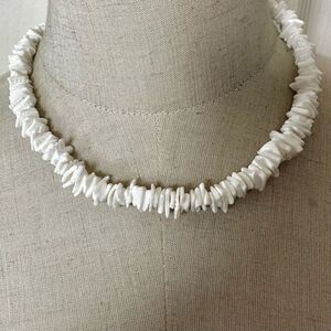 White shell chip unisex necklace